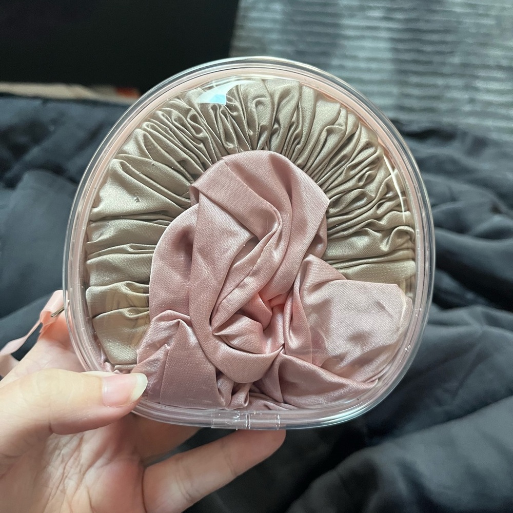 Pink sleepy tie- gently used